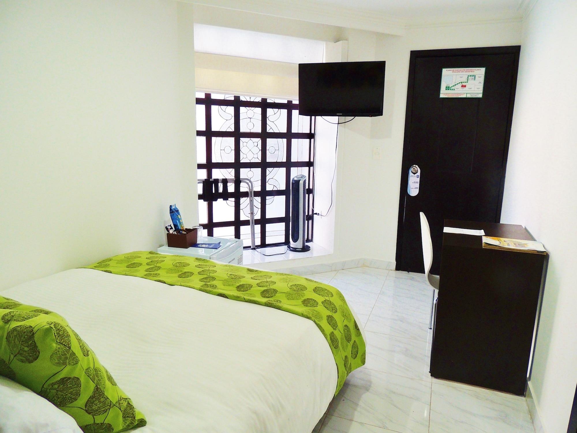 Hotel Montes De La Castellana Armenia Kültér fotó