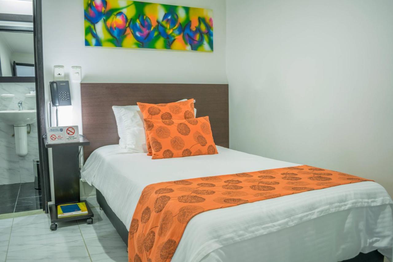 Hotel Montes De La Castellana Armenia Kültér fotó