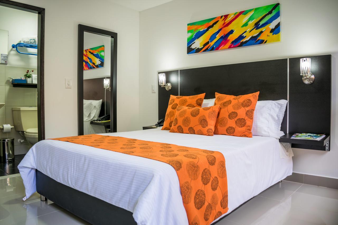 Hotel Montes De La Castellana Armenia Kültér fotó